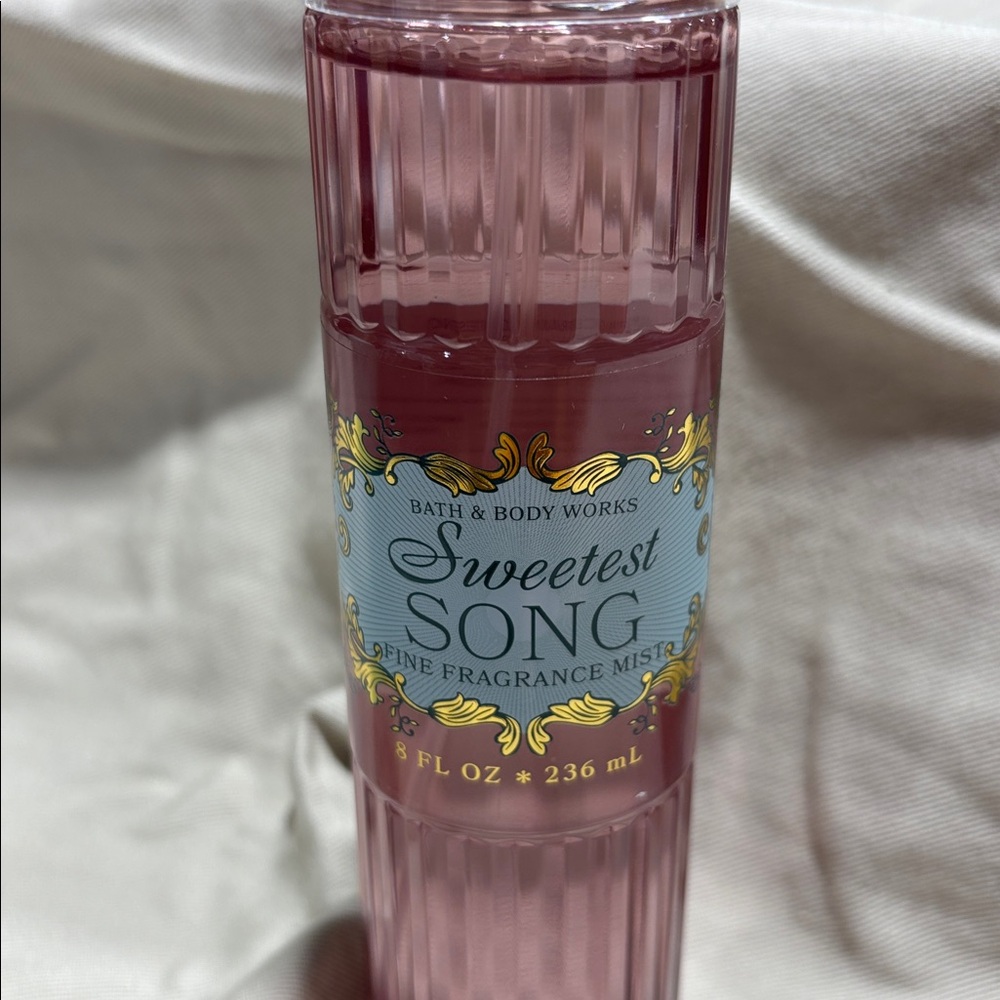 Bath & Body Sweetest Song - Picture 5 of 8